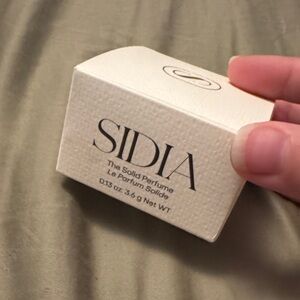 SIDIA Braless Solid Perfume